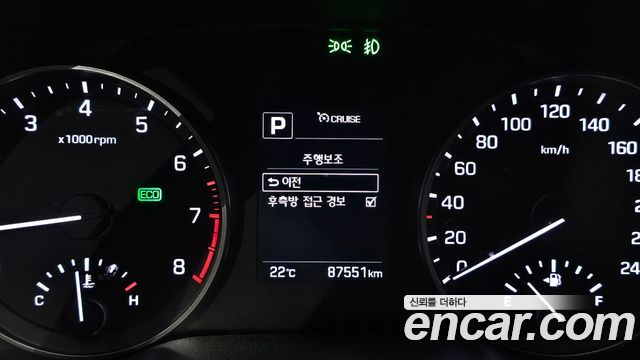 Hyundai AVANTE 2017 — photo 22