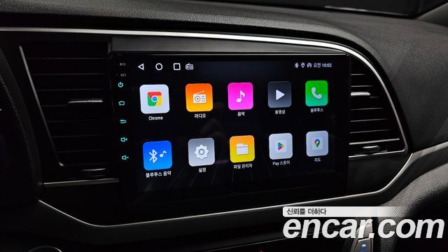 Hyundai AVANTE 2017 — photo 29