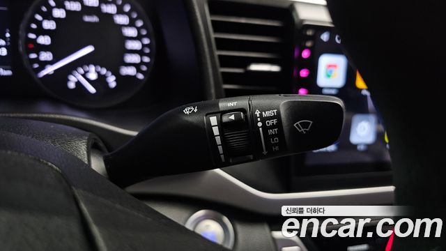Hyundai AVANTE 2017 — photo 32