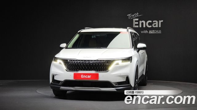 Kia Canival 2023 — photo 3