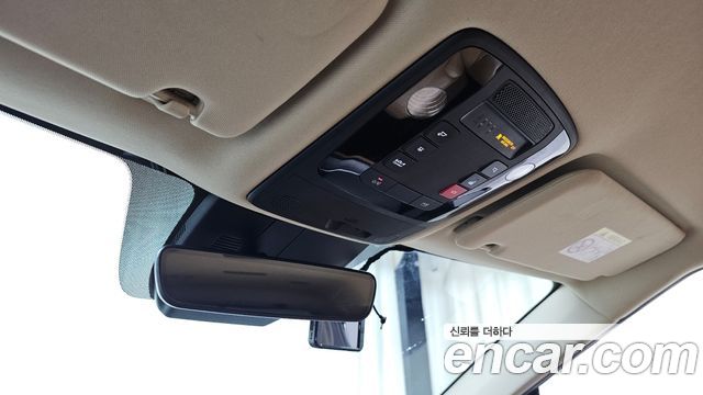 Kia Canival 2023 — photo 25
