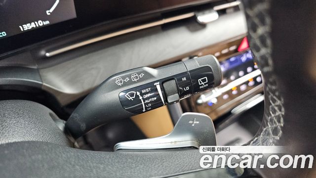 Kia Canival 2023 — photo 27