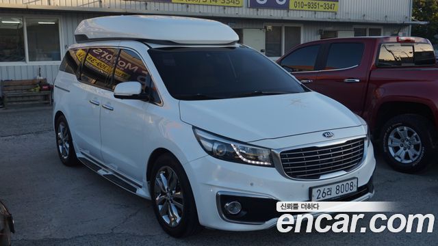 Kia Canival 2016 — photo 4