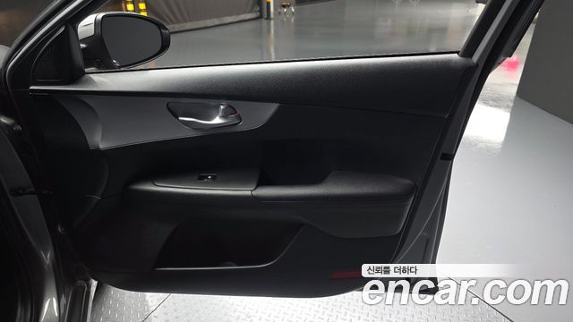 Kia K3 2024 — photo 14