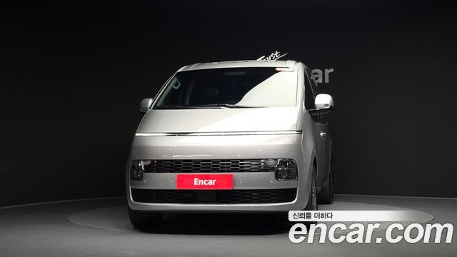 Hyundai Staria 2026 — photo 3