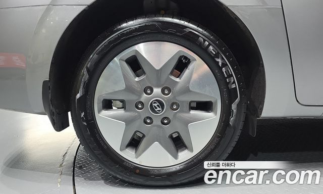 Hyundai Staria 2026 — photo 5