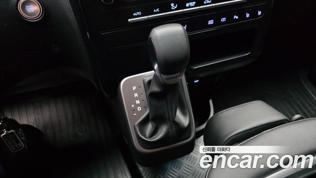 Hyundai Staria 2026 — photo 12