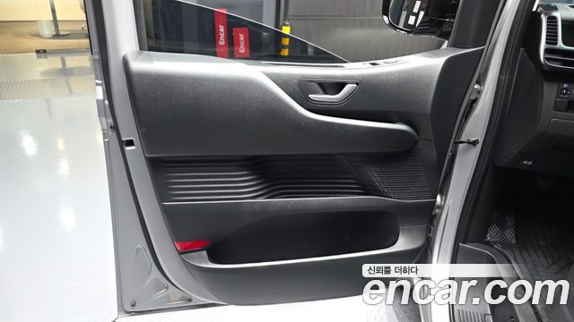 Hyundai Staria 2026 — photo 14