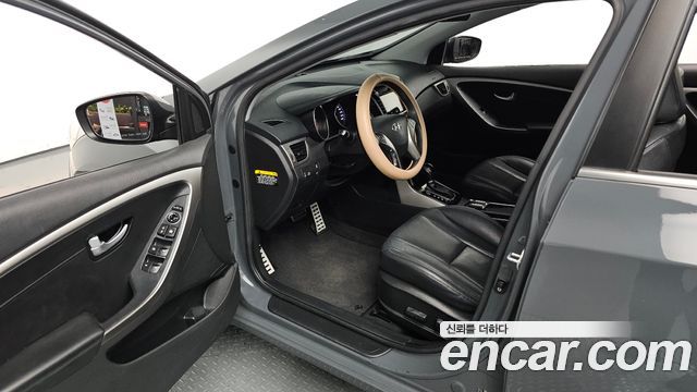 Hyundai i30 2012 — photo 13