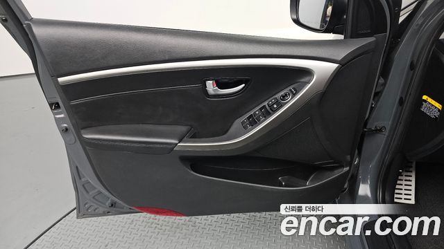 Hyundai i30 2012 — photo 14
