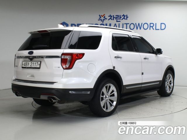 Ford Explorer 2019 — photo 3