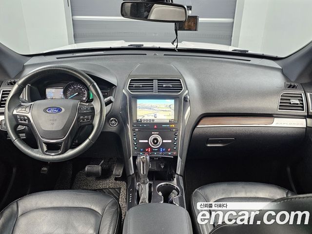 Ford Explorer 2019 — photo 7