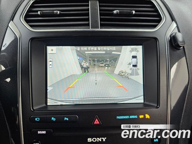 Ford Explorer 2019 — photo 15