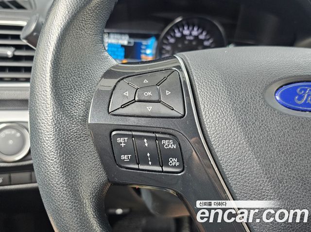 Ford Explorer 2019 — photo 16