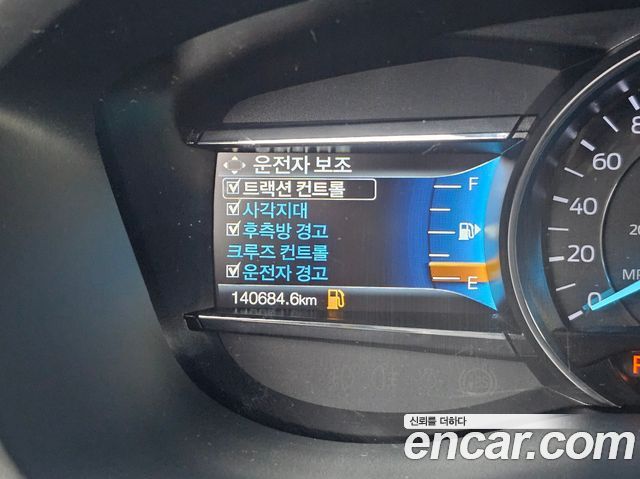 Ford Explorer 2019 — photo 17