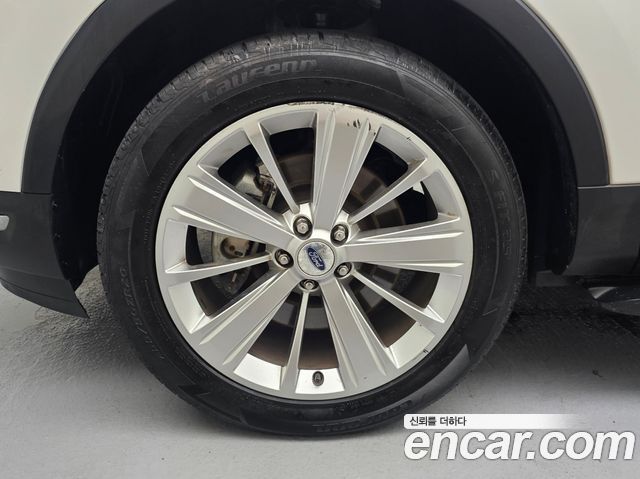 Ford Explorer 2019 — photo 20