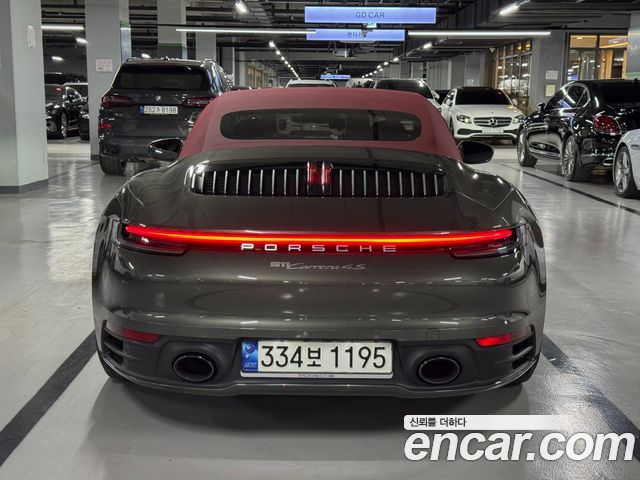 Porsche 911 2021 — photo 4