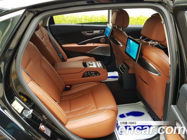 Kia K9 2019 — photo 1