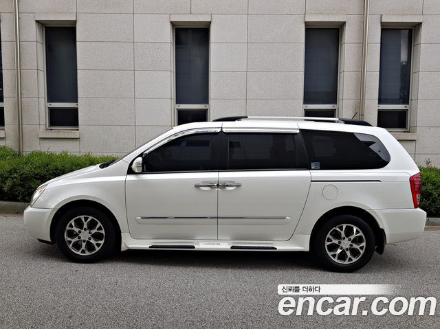Kia Canival 2013 — photo 3