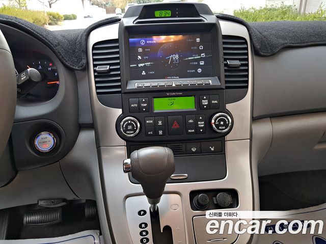 Kia Canival 2013 — photo 14