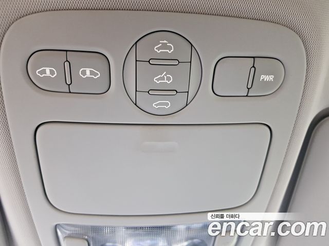 Kia Canival 2013 — photo 19