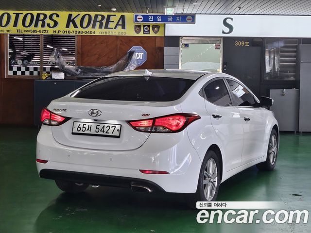 Hyundai AVANTE 2015 — photo 2