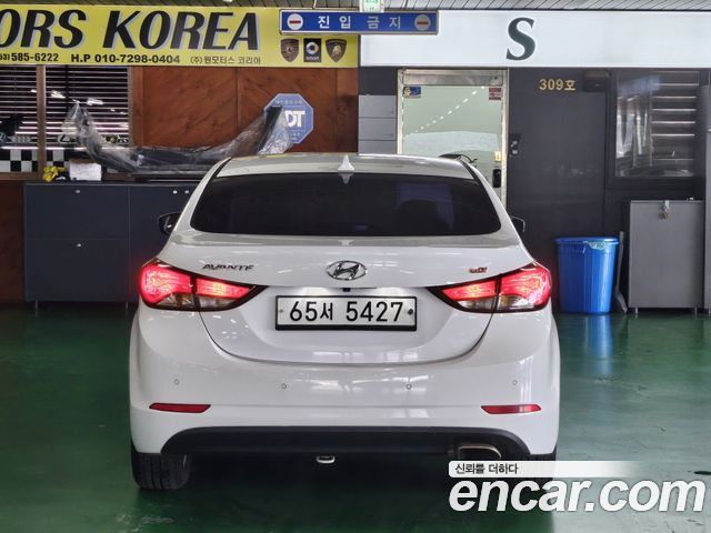 Hyundai AVANTE 2015 — photo 4