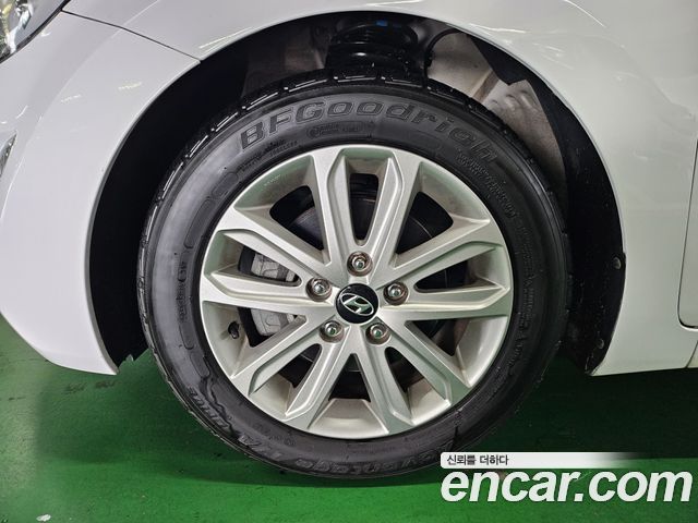 Hyundai AVANTE 2015 — photo 5