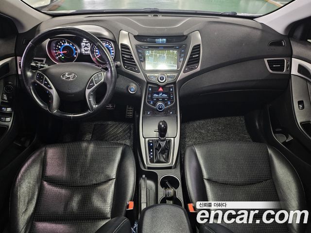 Hyundai AVANTE 2015 — photo 7
