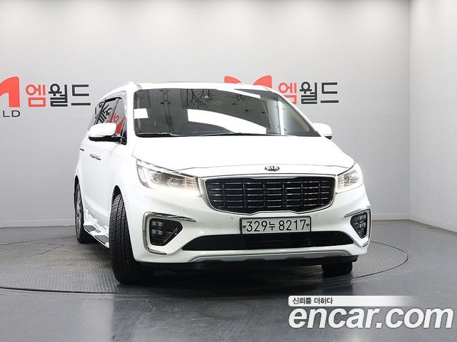Kia Canival 2019 — photo 2