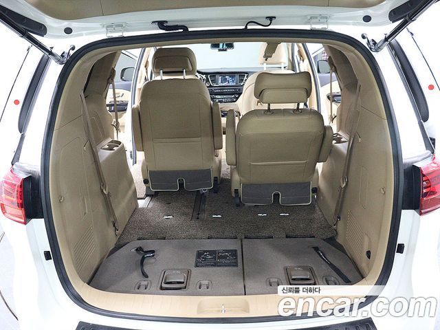 Kia Canival 2019 — photo 5