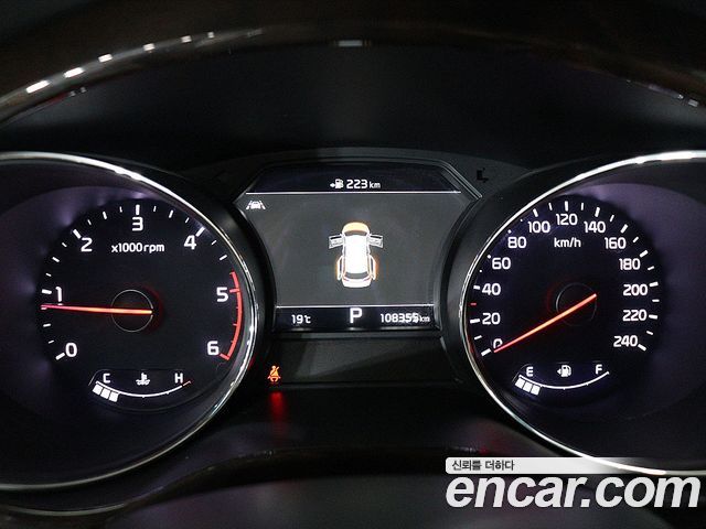 Kia Canival 2019 — photo 8