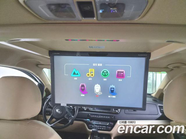 Kia Canival 2019 — photo 13