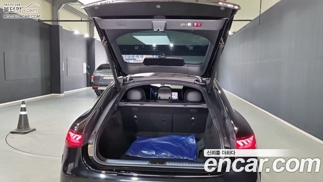 Mercedes-Benz EQS 2023 — photo 18
