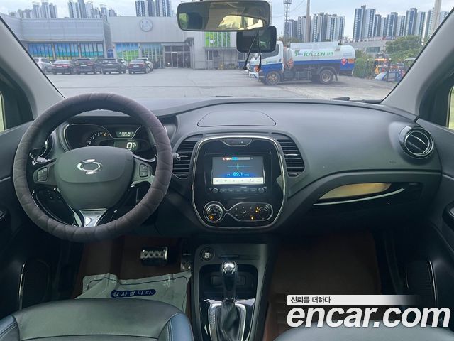 Renault Korea QM3 2016 — photo 10