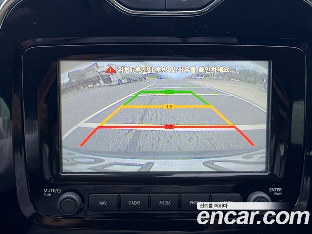 Renault Korea QM3 2016 — photo 14
