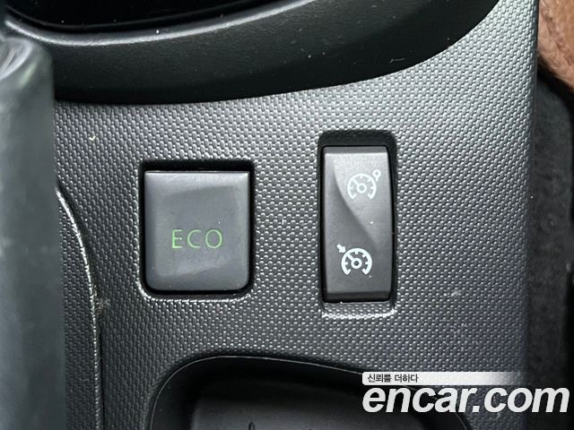 Renault Korea QM3 2016 — photo 17