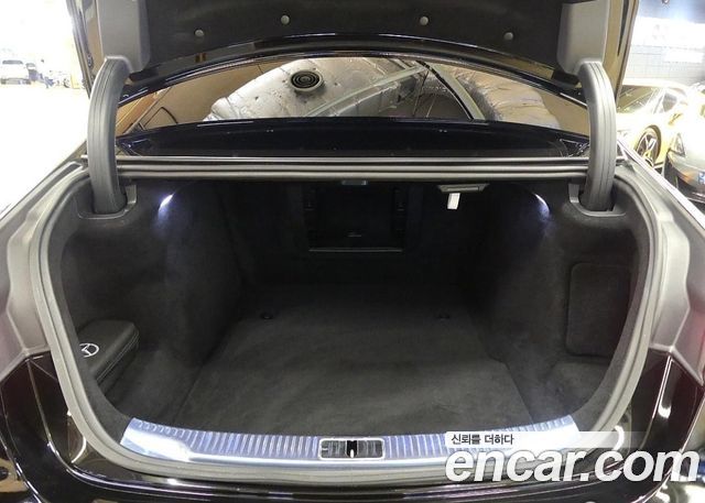 Mercedes-Benz S-Class 2024 — photo 9