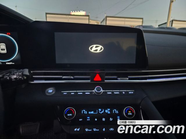 Hyundai AVANTE 2025 — photo 4
