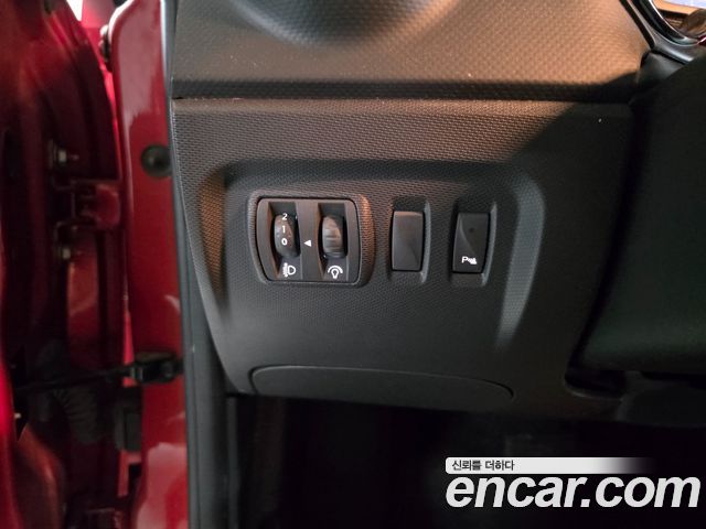Renault Korea QM3 2015 — photo 15