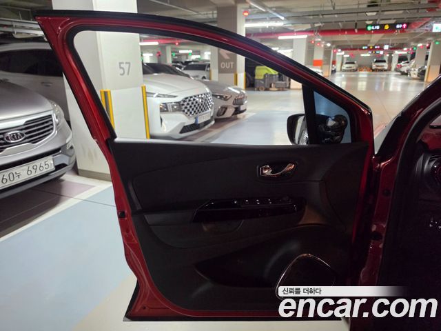 Renault Korea QM3 2015 — photo 16