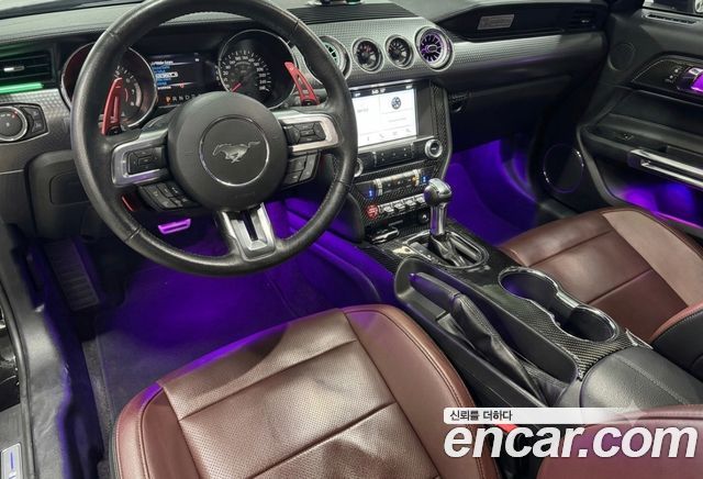 Ford Mustang 2017 — photo 9