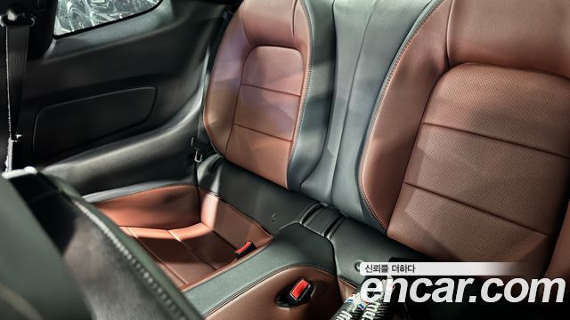 Ford Mustang 2017 — photo 17