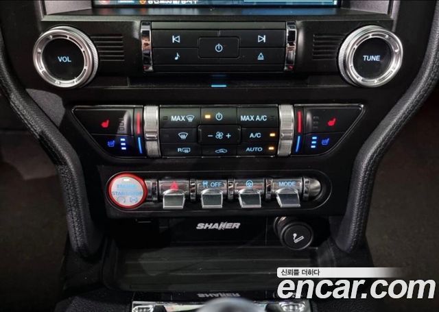 Ford Mustang 2017 — photo 19