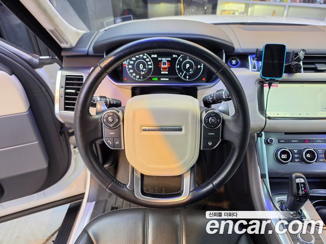 Land Rover Range Rover Sport 2017 — photo 9