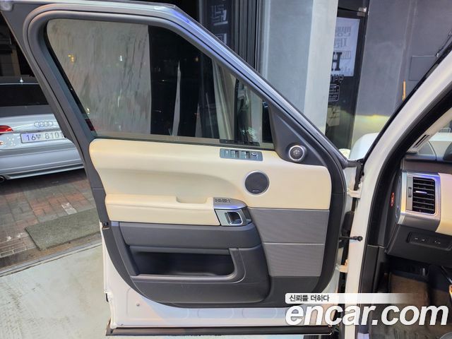 Land Rover Range Rover Sport 2017 — photo 15