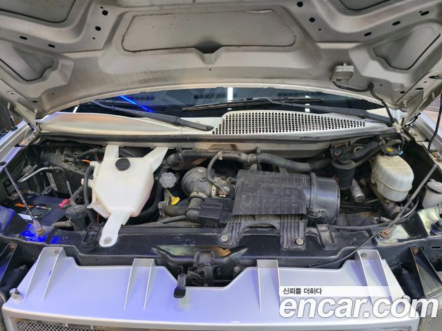 Chevrolet Express Van 2011 — photo 6
