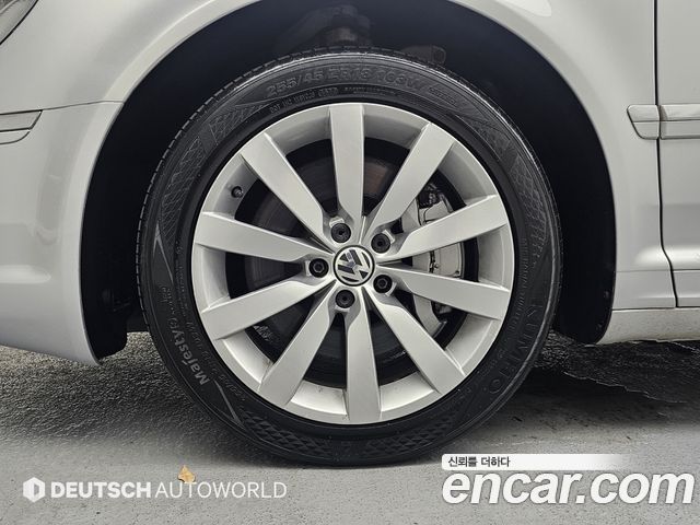 Volkswagen Phaeton 2013 — photo 5
