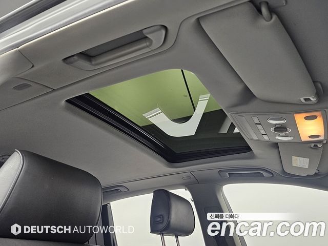 Volkswagen Phaeton 2013 — photo 18