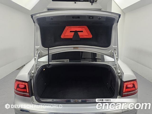 Volkswagen Phaeton 2013 — photo 19